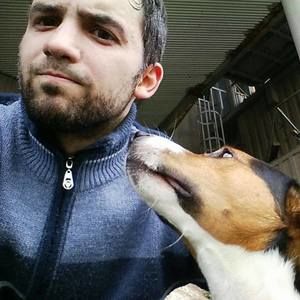 Meet your Posher, Radu